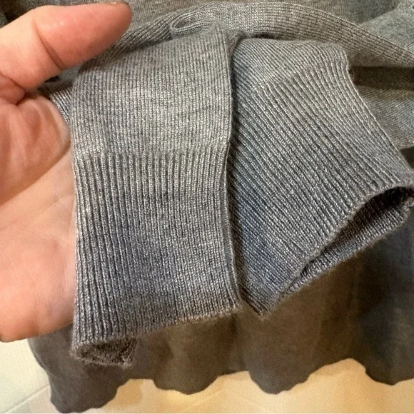 Holly & Whyte Lindex Gray Striped Long Sleeve Turtleneck Viscose Knit Top L - Picture 8 of 10